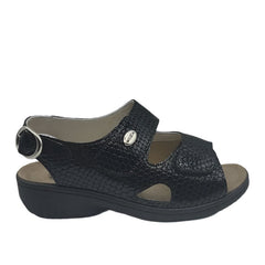 Flexus aksamala black patent