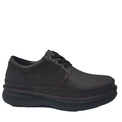 Propet villager brown grain