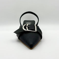 Queen eliz negro pin