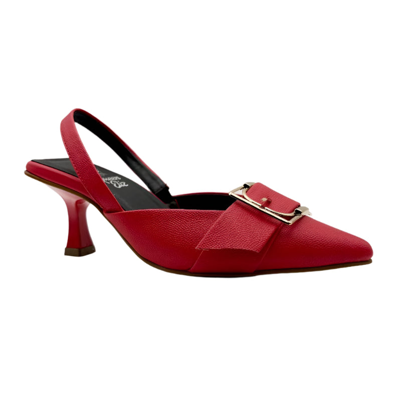 Queen eliz red pin