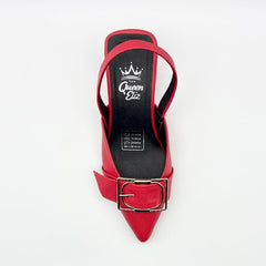 Queen eliz red pin