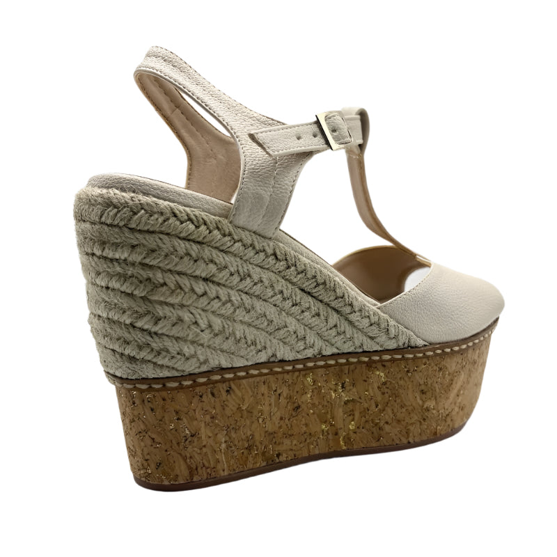 Queen eliz beige