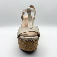 Queen eliz beige
